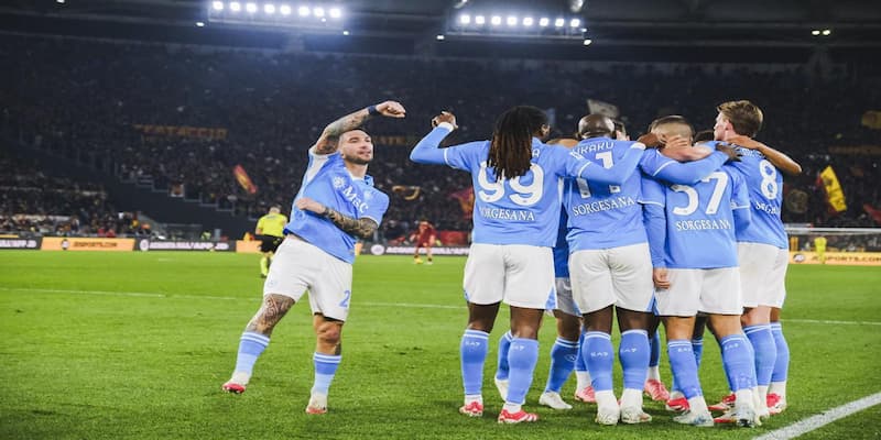 Lịch sử đối đầu giữa Roma và Napoli